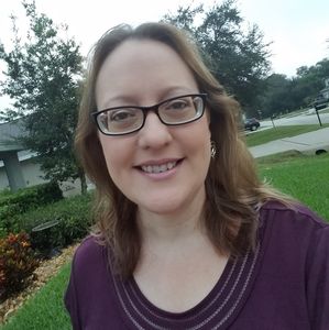 Meet your Posher, Carrie